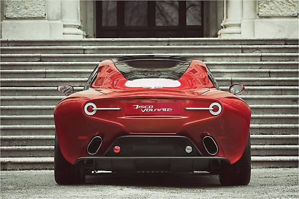 Видео Alfa Romeo Disco Volante Touring