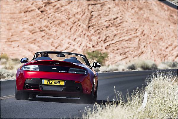 Видео Aston Martin V12 Vantage S Roadster