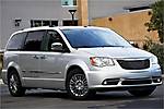 Chrysler-Town and Country 2011 img-02