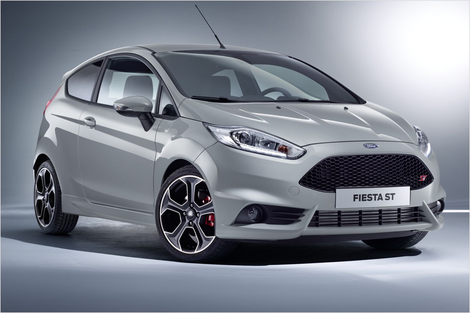 Ford Fiesta ST200, 1600x1067px, img-1
