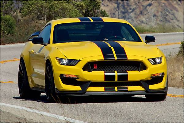 Ford Mustang Shelby GT350R, 600x400px, img-1