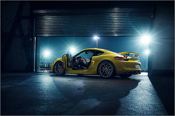 Видео Porsche Cayman GT4