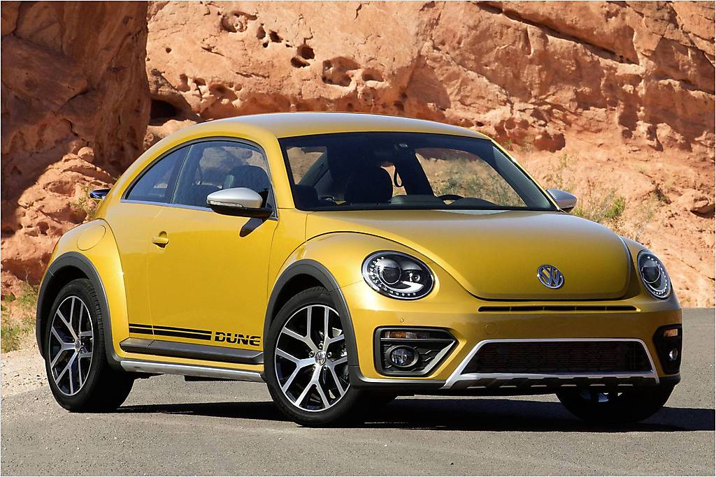 Volkswagen Beetle Dune 2016            AutoZovru